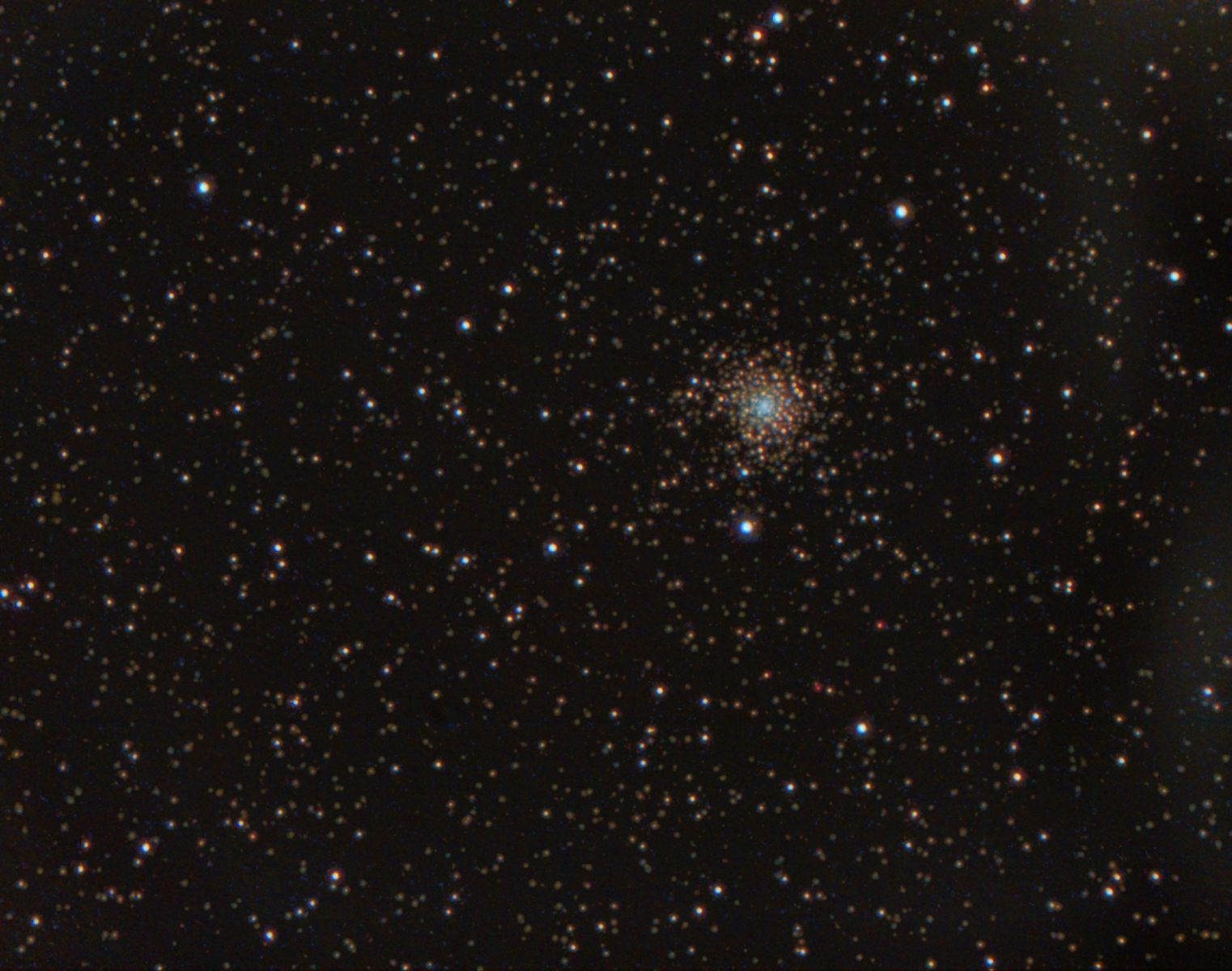 global cluster M 80 in scorpius;from May 16th, 2016; with the C9.25 at 1525 mm and mod. Canon 1100d; only 30x30 sec;