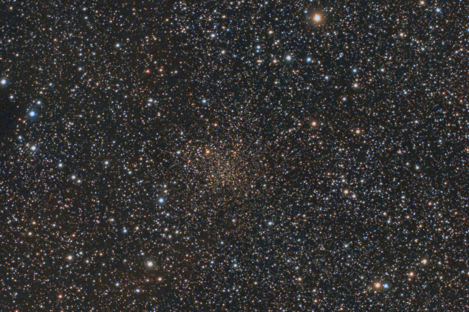 open cluster trumpler 5 in monoceros from January 12th, 2021; APO 80/480 at 384mm; 120x30sec with Baader-Skyglow-filter; mod. Canon 77da; a crop;