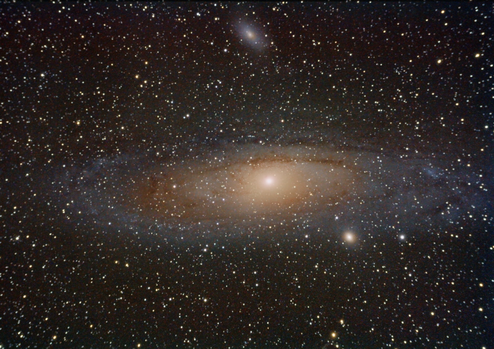 galaxy M31 from September 16th, 2012; 10x8min; ED80mm f/7; 560mm; mod. Canon 1100d;
