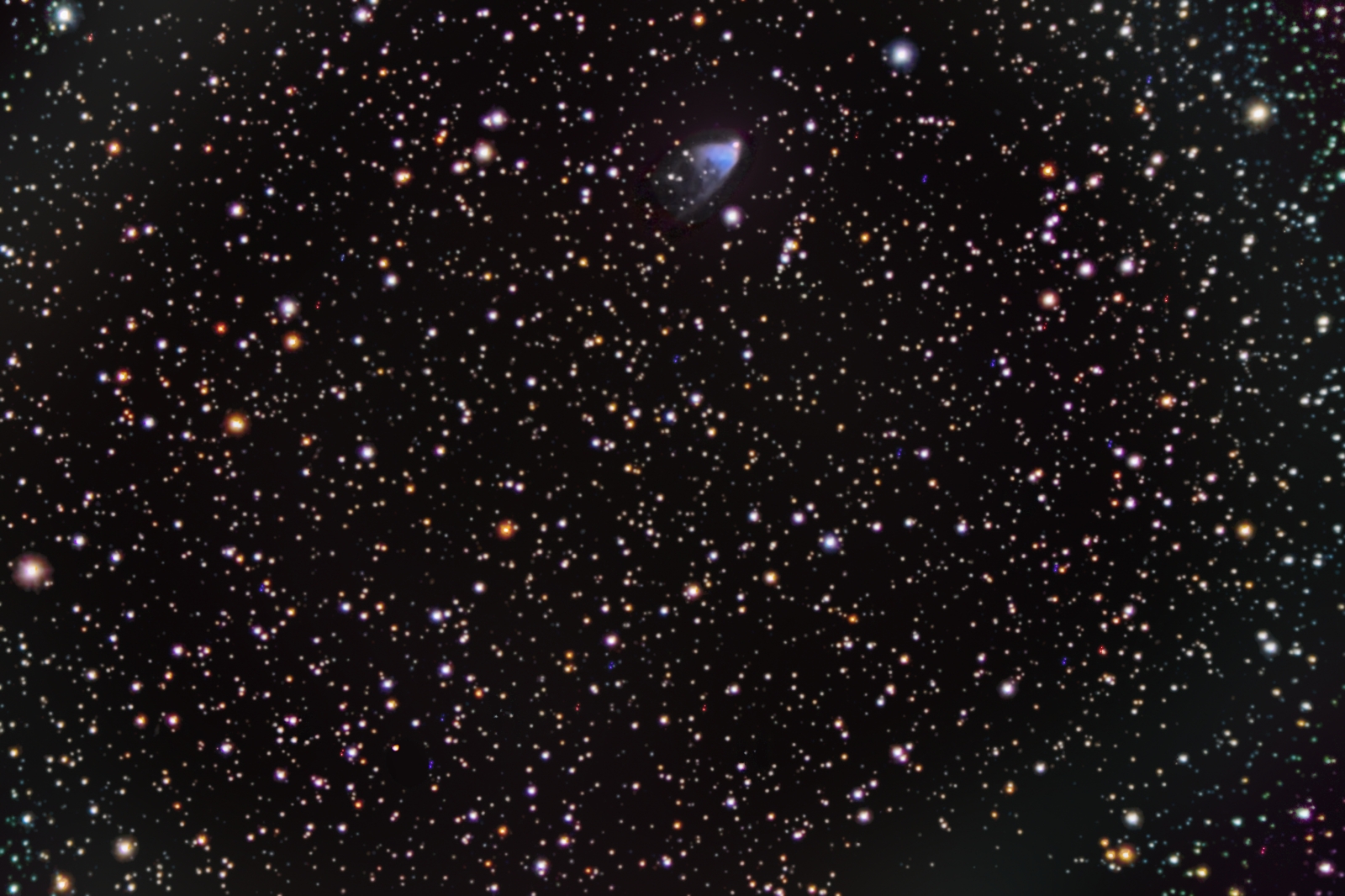 reflexion nebula NGC 2261 from December 10th, 2015; 9x8min; C9.25 at 1525mm; mod. Canon 1100d; uv_ir filter; a crop;