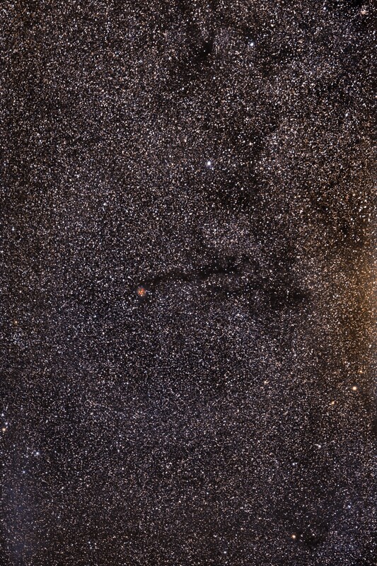 Dark nebula Barnard 168, region in Cygnus from May 26th, 2023; right = M 39; North = above; Samyang 135mm; mod. Canon 750d; 225x32 sec; no filter; bortle 6-7 in NO;