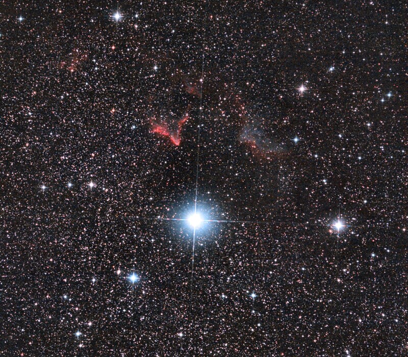 filtertest IDAS V4: Gamma Cass. with IC 59, IC 63: 6" f/4 Newtonian at f/3; mod. Canon 77d; 89x32 sec; ca. bortle 6; North ~ above; crop; from august 23rd, 2023