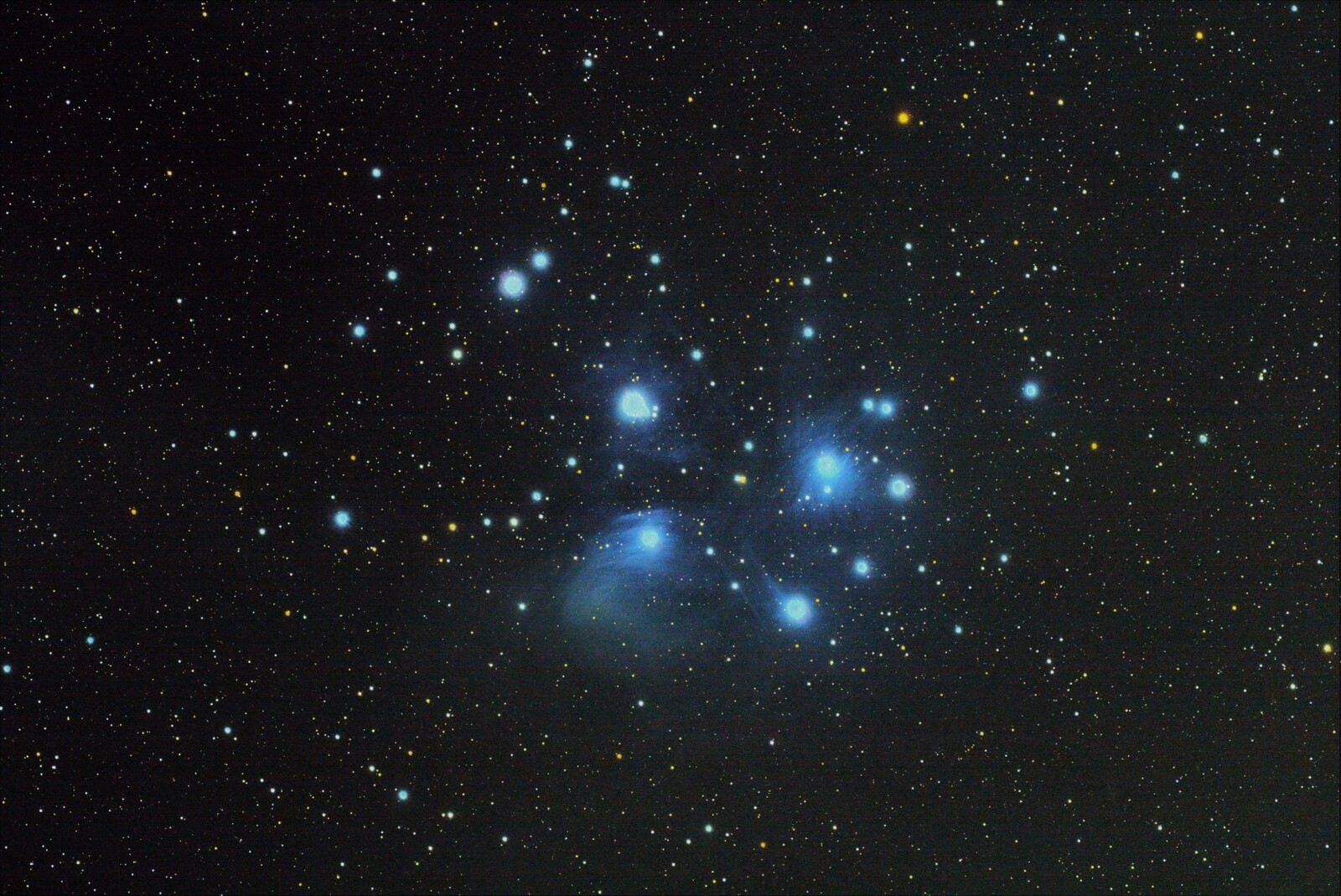 The Seven Sisters Aka The Pleiades In M45 29 Jan 22 Slight Processing