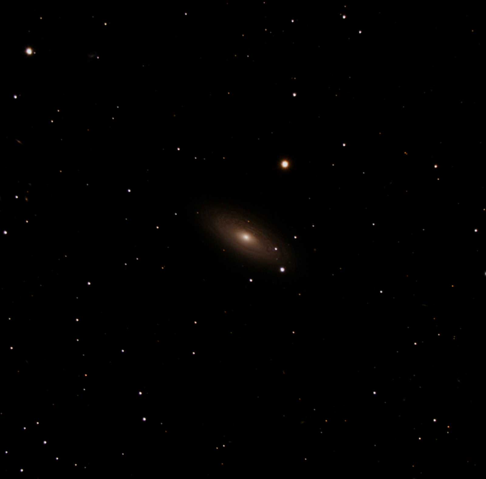 NGC 2841 260frames 3900s