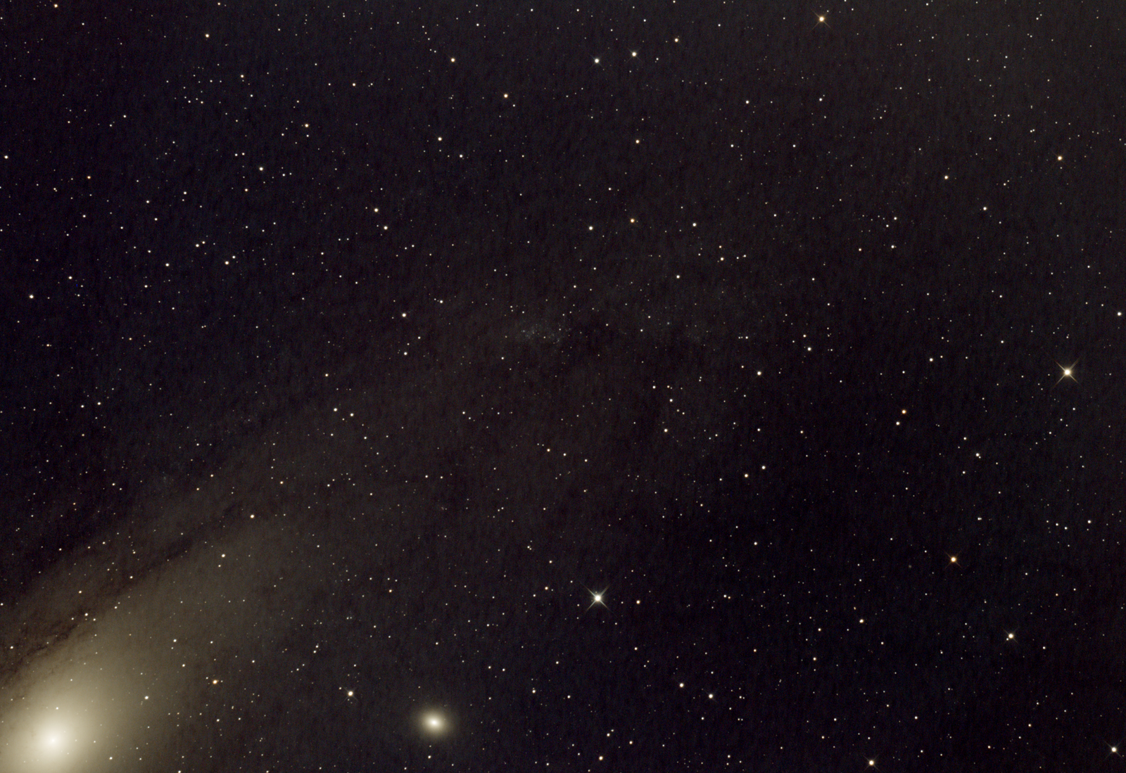 M31 NGC206 Vx8 294 g300 Br8 uvir 60F 900S NoEdit 10022022m