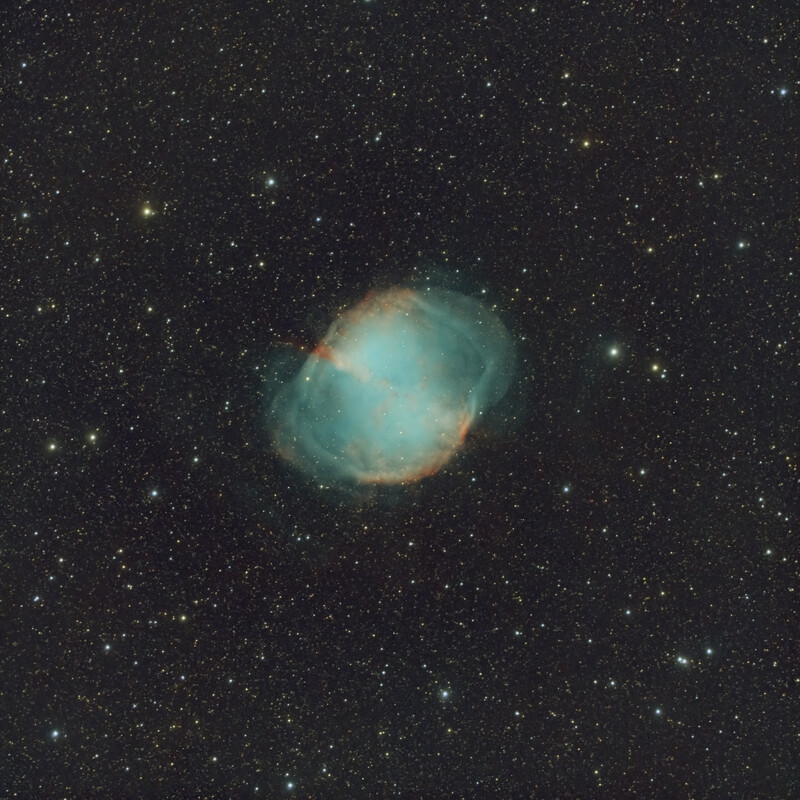 Oort Cloud's M27 60s 272 0C L stacked ABE