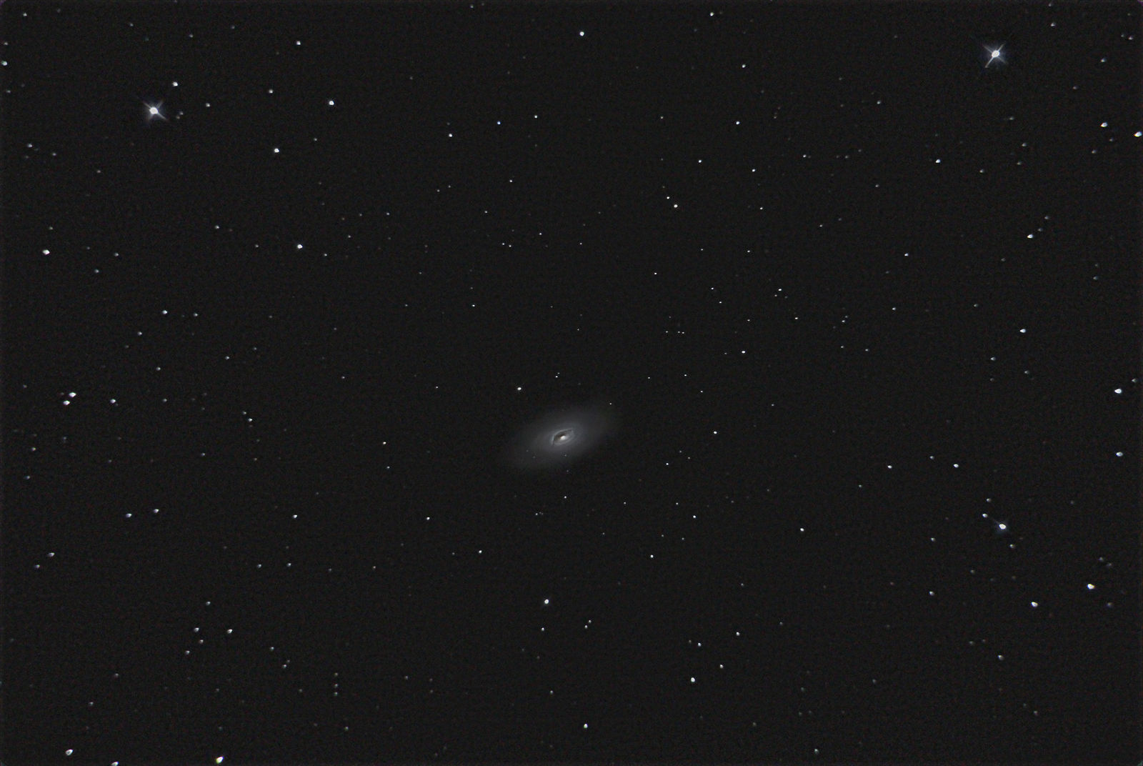 Messier M64 BlackEye 6X60s ISO1600