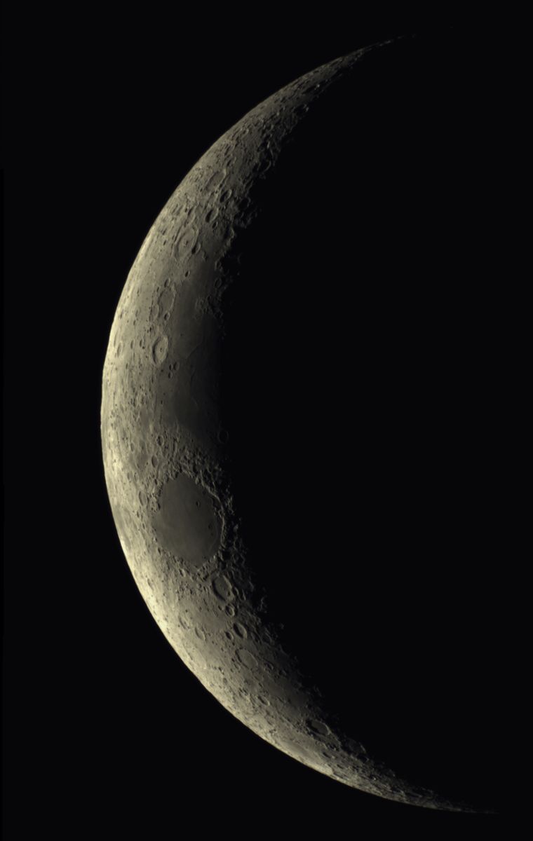 2017-04-29 22 09 51 moon