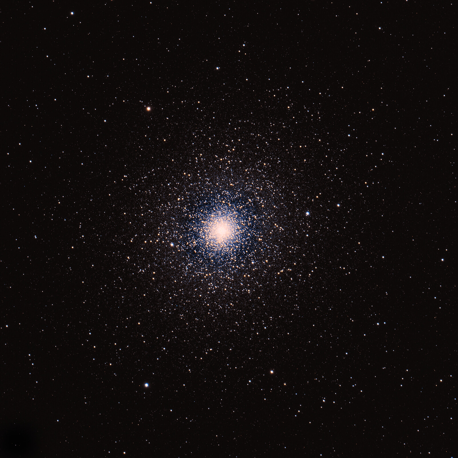 27 Tucanae Star Cluster