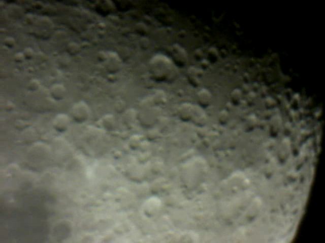 Moon-1000mm-Meade_2045-Prime_Focus.jpg