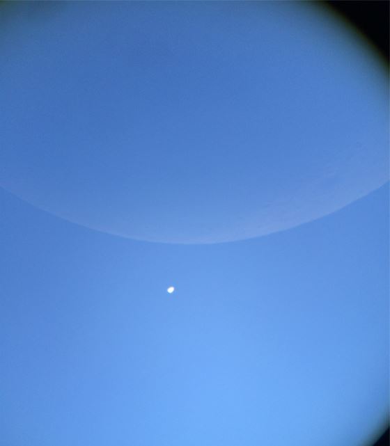 IMG_2445 sml 12-7-15 1230 PM EST Venus Occultation ZOOM.JPG