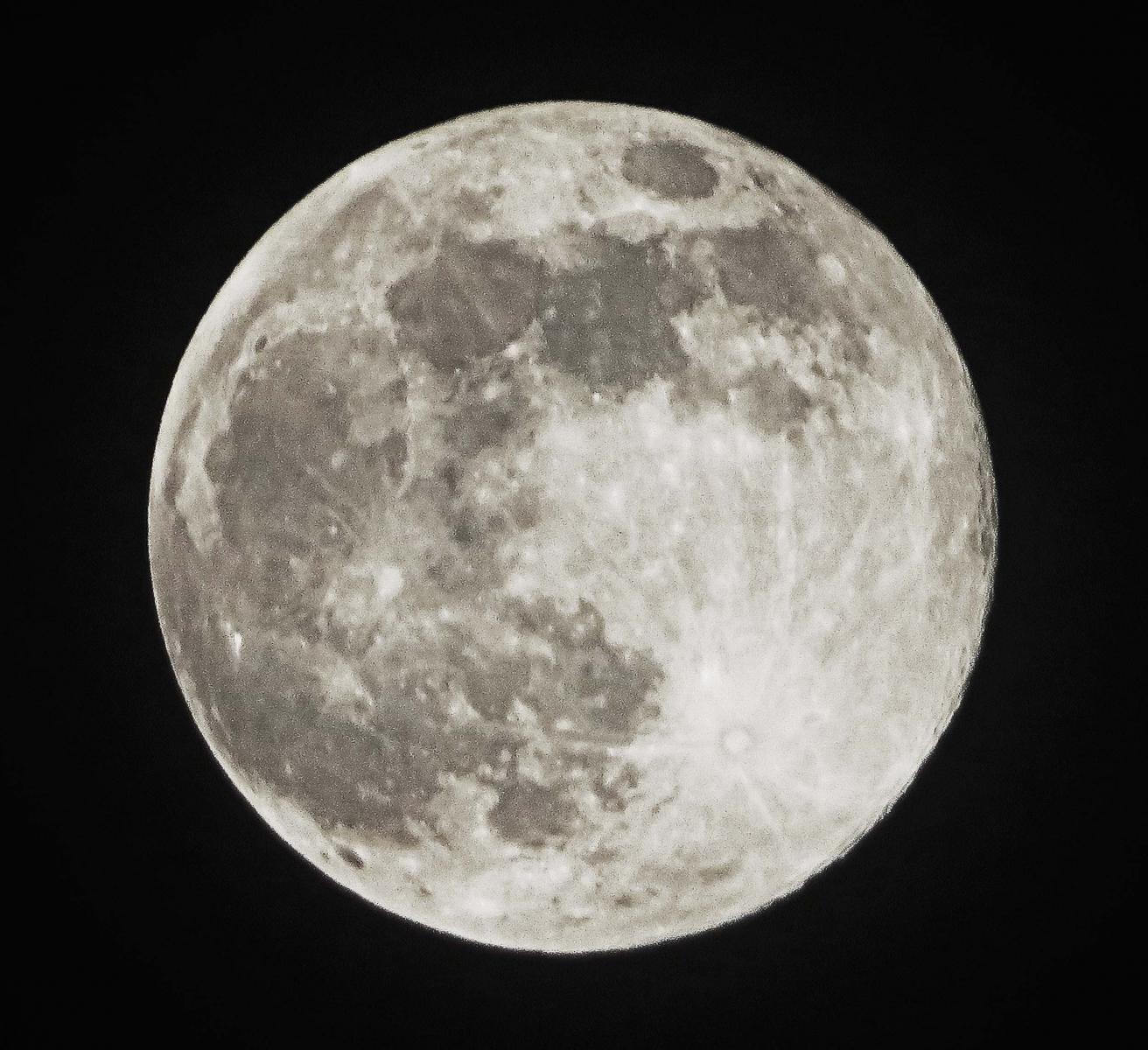 The Full Moon of April Lunar Observing and Imaging Cloudy Nights