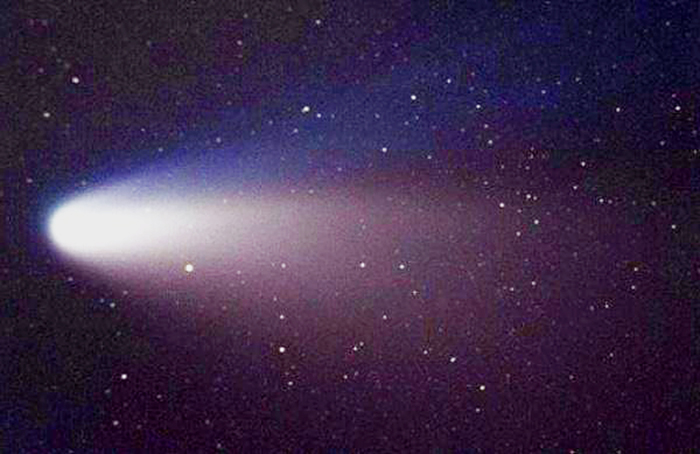 Comet Hale-Bopp 5-inch Achromat Reprocessed & Resized.jpg