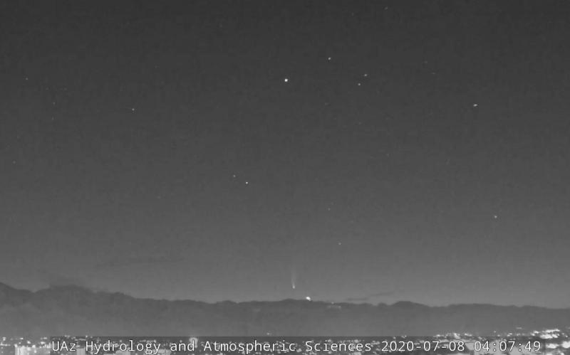 C2020F3 NEOWISE 2020-Jul-08 UAz Webcam.jpg