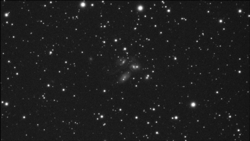 Stephans Quintet_NGC7320_f5.5F_Light_Stack_40frames_15sec_RS_Bin1_24.3C_gain300_2022-08-31_233345.jpg