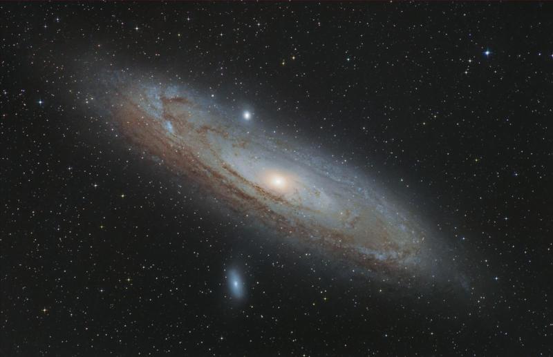Andromeda Sigma 150-600mm Small2.jpg