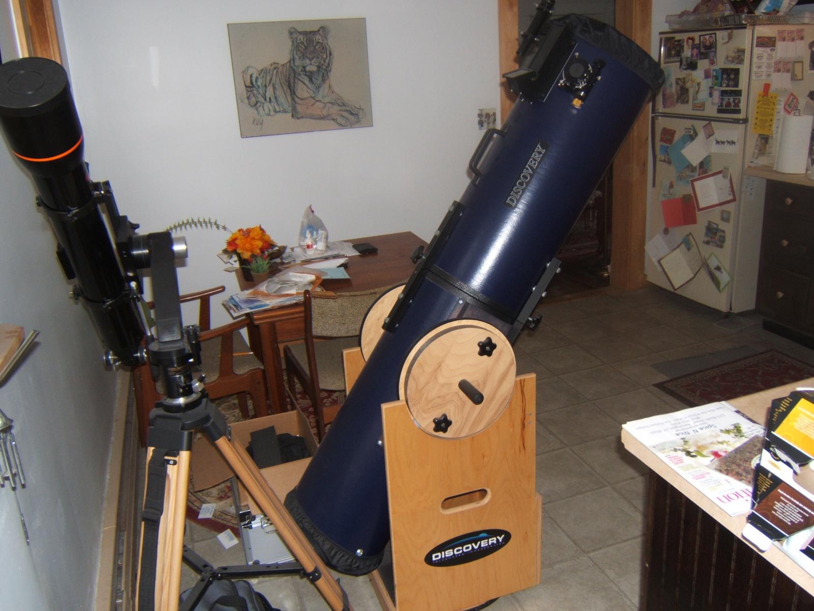 Discovery 10" PDHQ Split Tube Dobsonian w/extras - CN Classifieds Discovery Split Tube Telescope